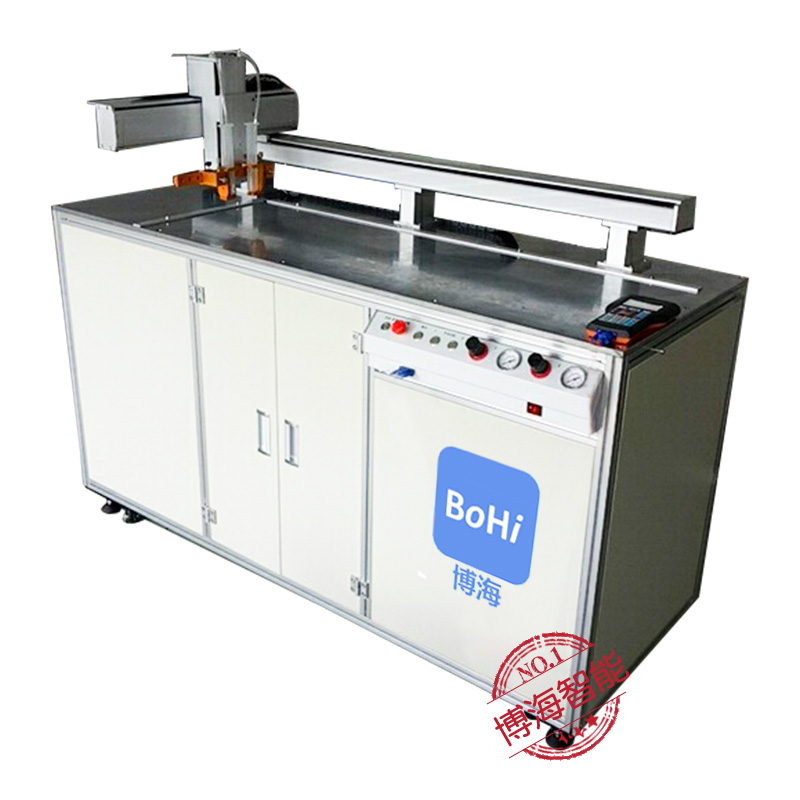 自動(dòng)點(diǎn)膠機(jī)在使用過(guò)程中需要注意哪些問(wèn)題？